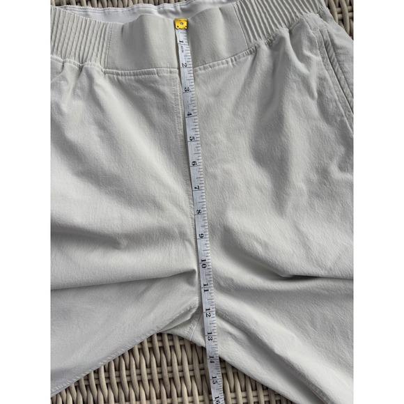 Lululemon Stretch Woven Ruffle Waist Wide Leg Cropped Pants small athleisure - Picture 9 of 10